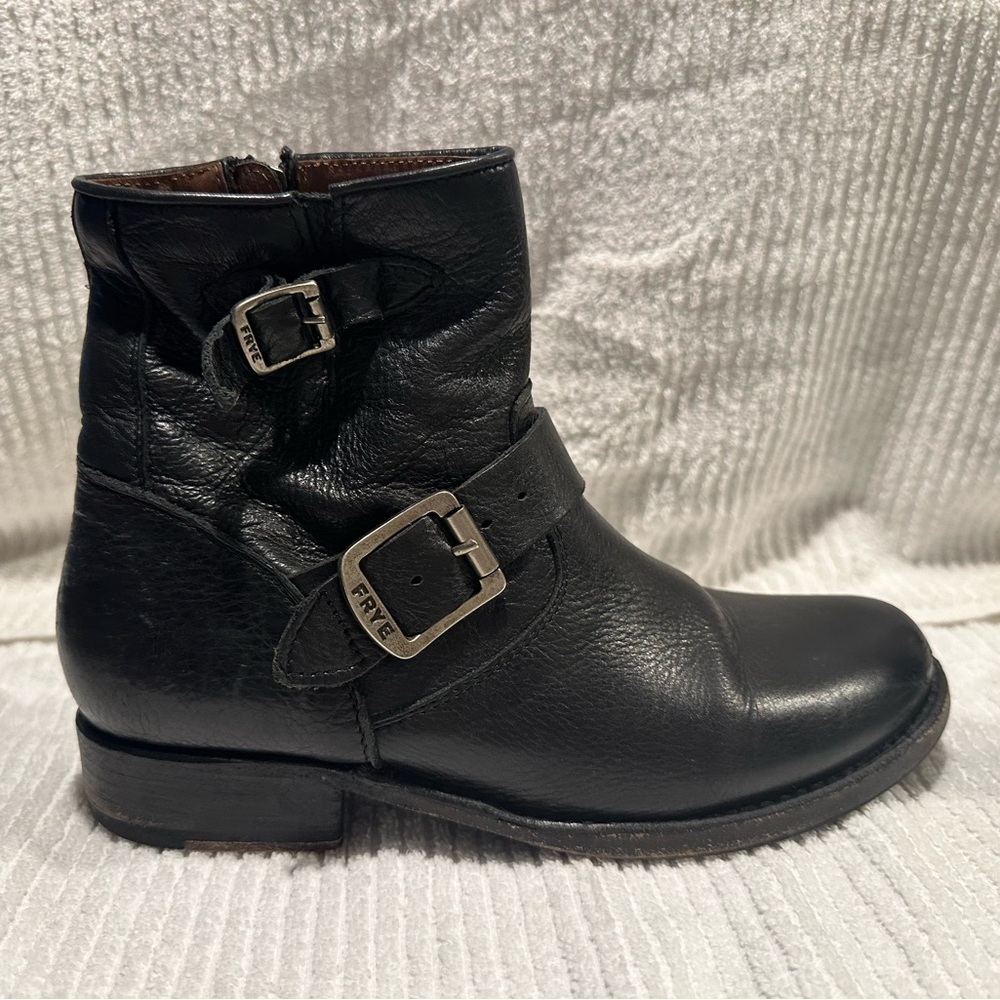 FRYE Tyler Engineer Leather Boots Womens Black. Size 7.5M.